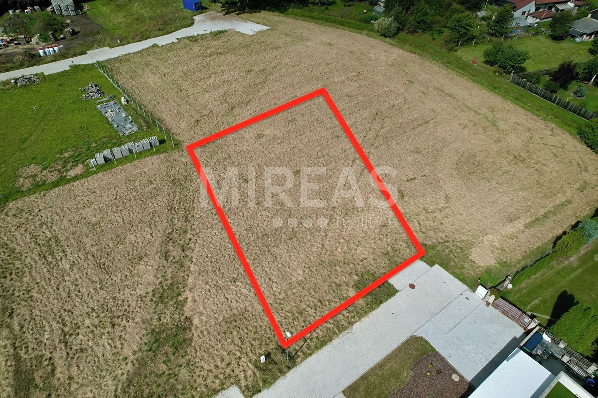 Prodej stavebního pozemku 955 m²